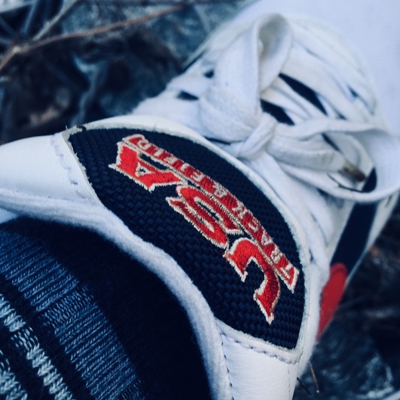 Meet your Posher, Ramiro - Picture 3 of 3